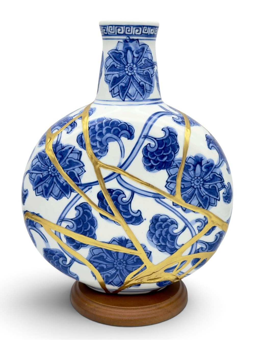 Kintsugi Vase Chinese Porcelain Moon Flask Gold Crack Art Personal Growth Gift